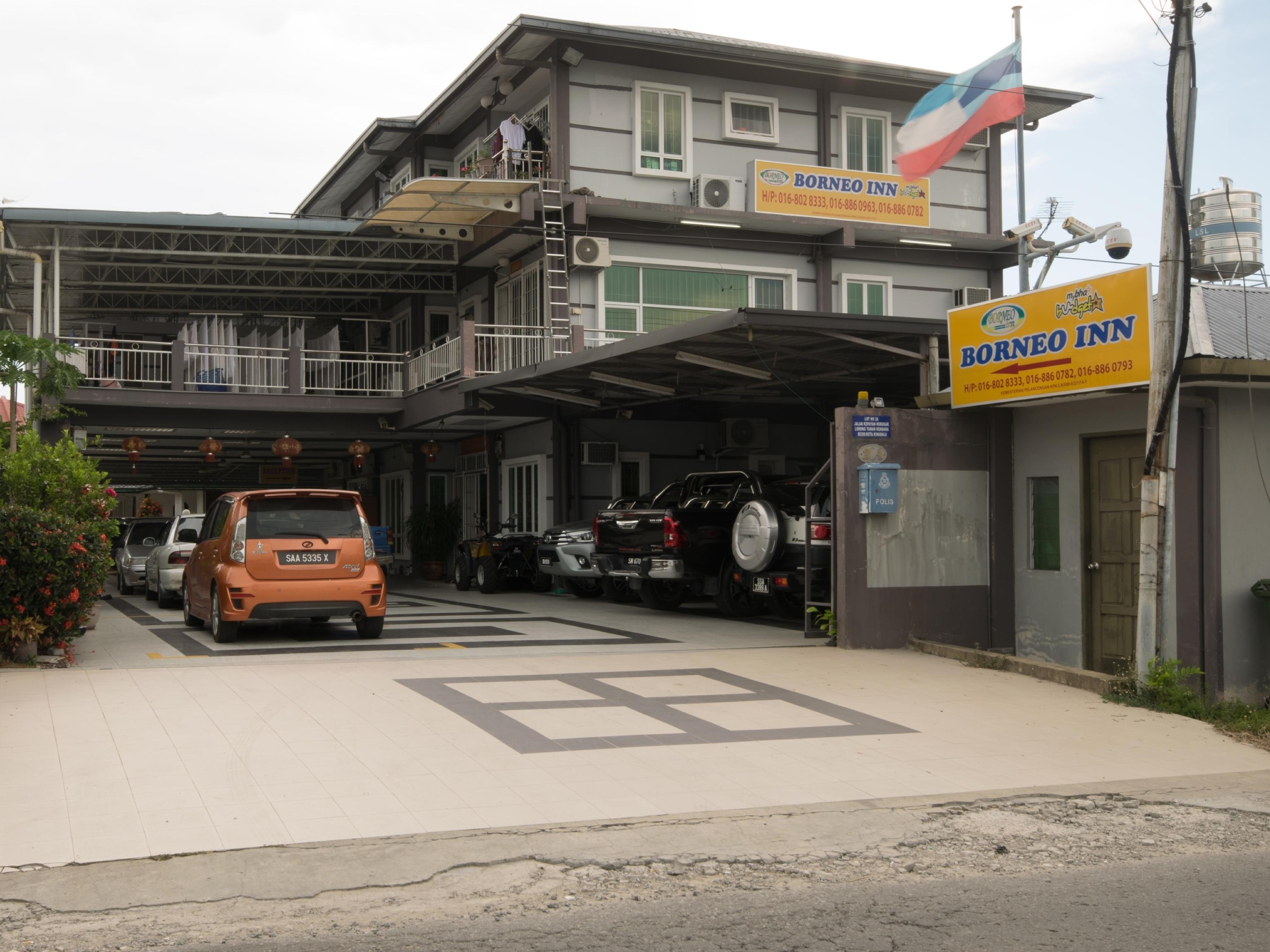 Borneo Inn Кота-Кинабалу Экстерьер фото