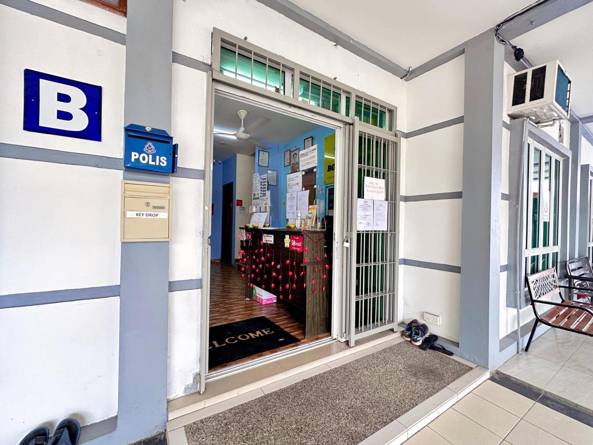 Borneo Inn Кота-Кинабалу Экстерьер фото