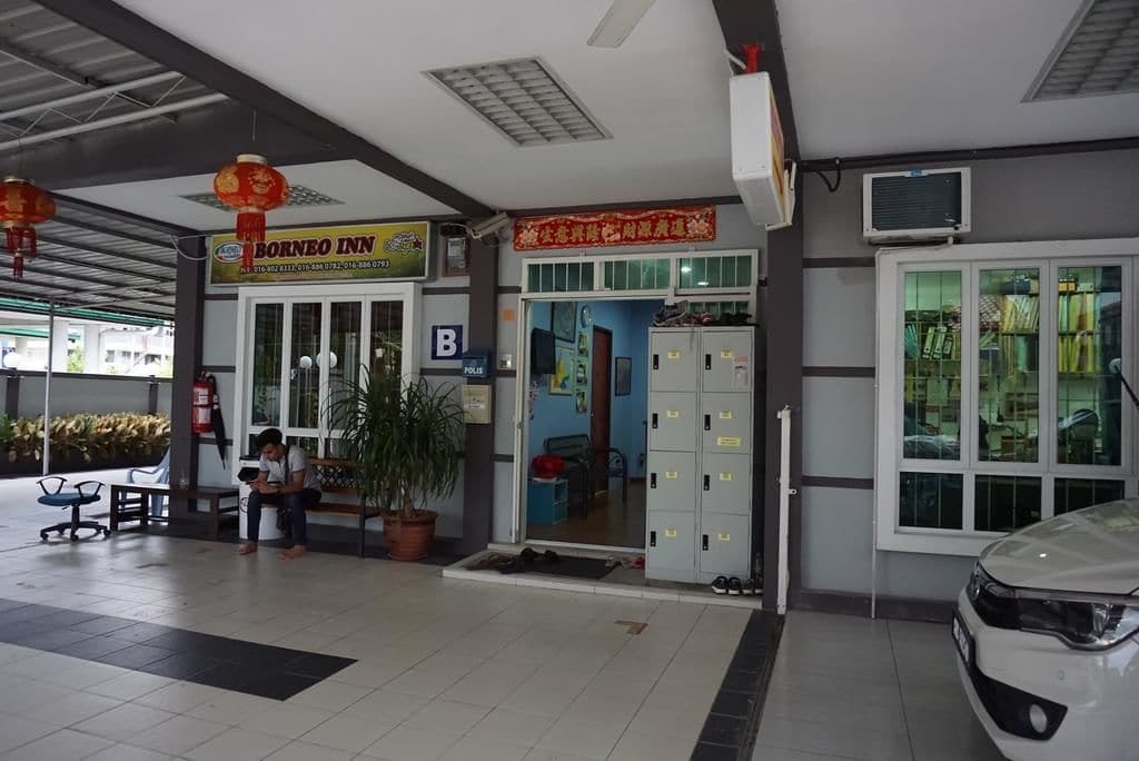 Borneo Inn Кота-Кинабалу Экстерьер фото